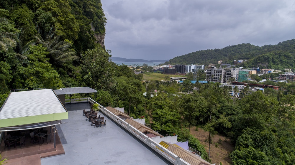 AONANG MOUNTAIN VIEW HOTEL 44/45