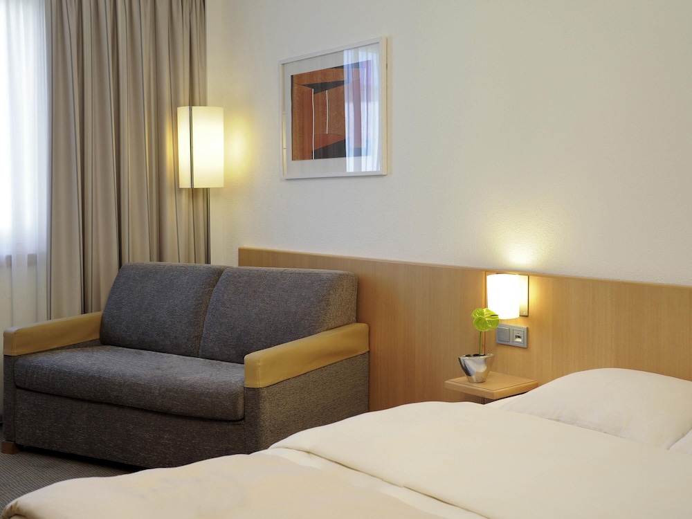 Novotel Dusseldorf City West 46/74