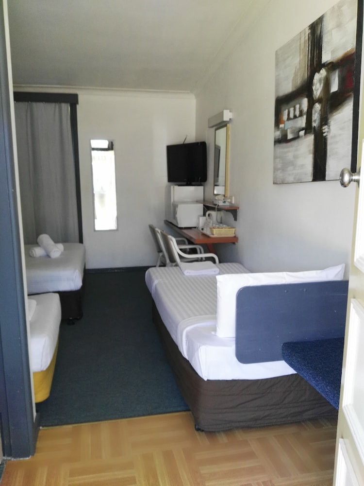 Bushmans Retreat Motor Inn 23/41