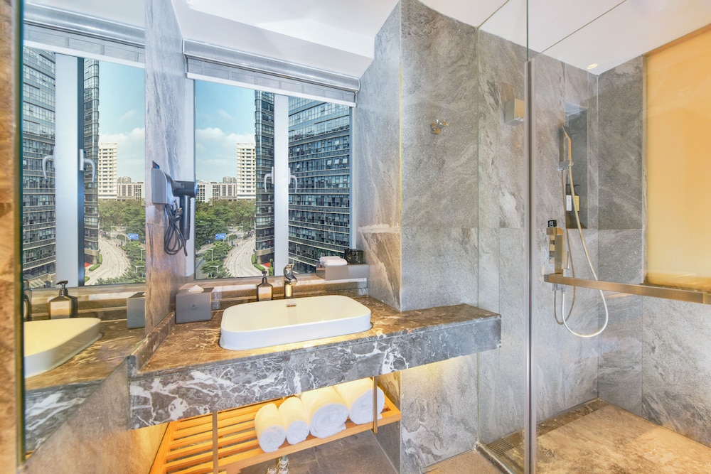 Royce Hotel Shenzhen 24/50
