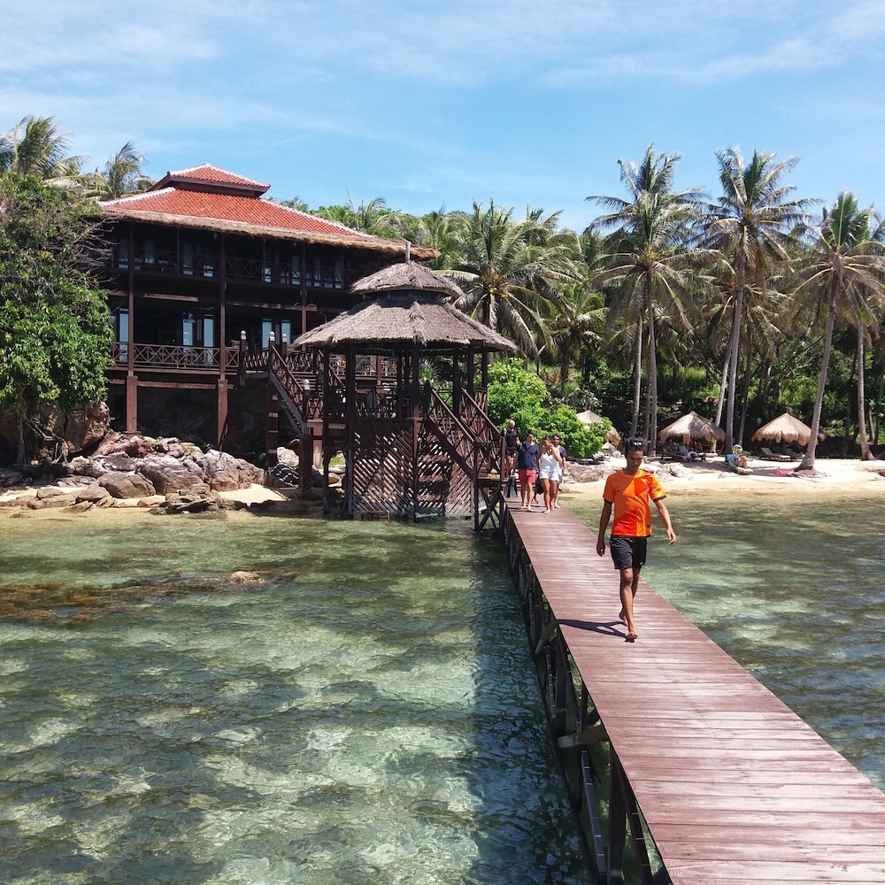 Breve Azurine Lagoon Retreat 47/50
