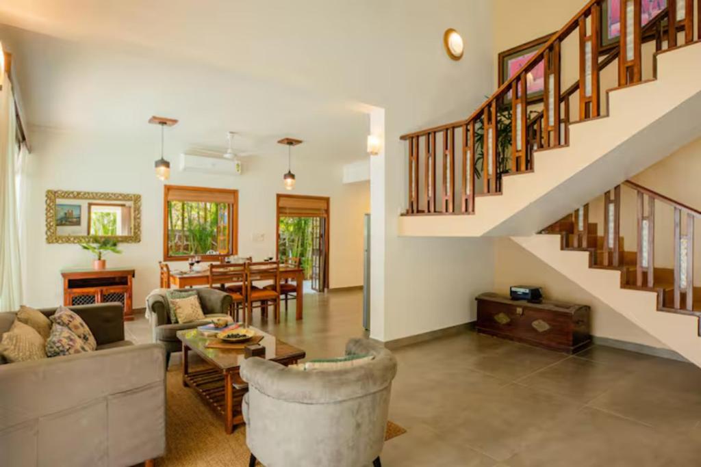 4 Bedrooms, Royal, Villa