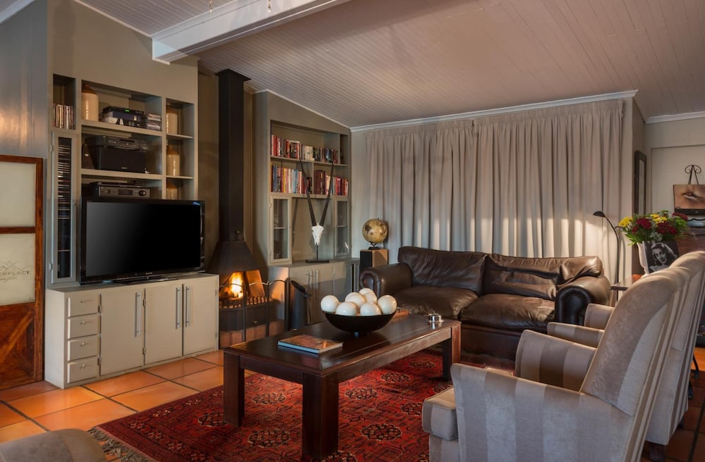 River Place Manor 47/69
