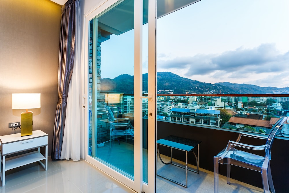 Emerald Terrace Condominium Resort 49/71