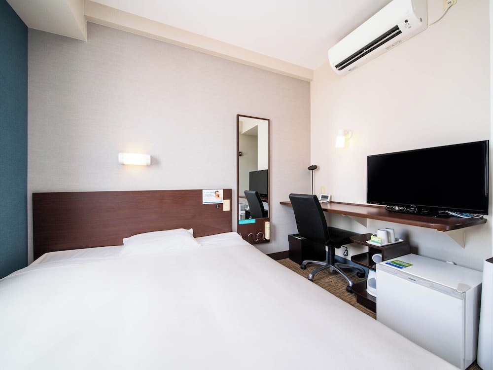 ROOM, DOUBLE BED, SMOKING