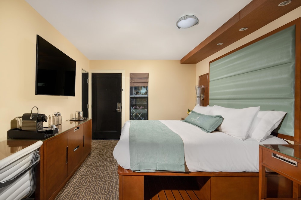 La Jolla Inn 25/68