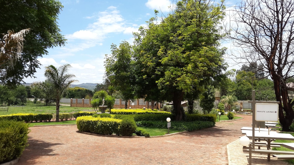 Crystal Rose Lodge and Spa 31/50