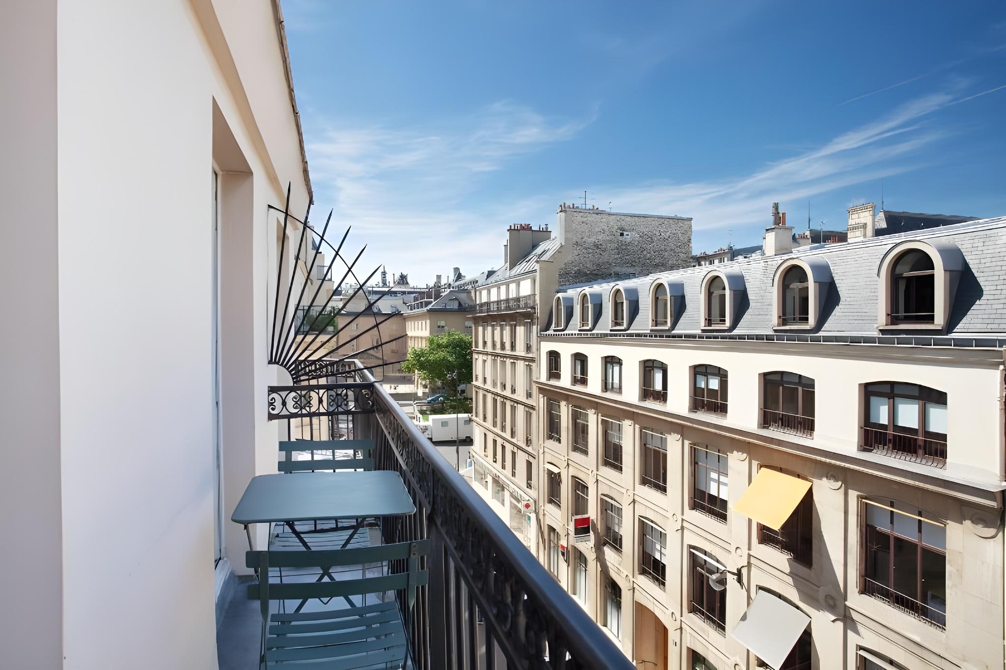 SUPERIOR, 2 DOUBLE BEDS, BALCONY