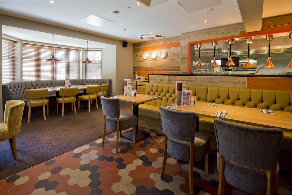Premier Inn Farnham 34/46