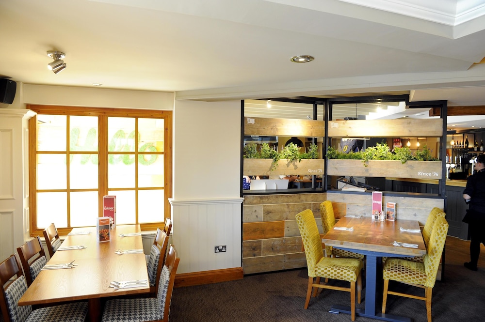 Premier Inn Petersfield 30/40