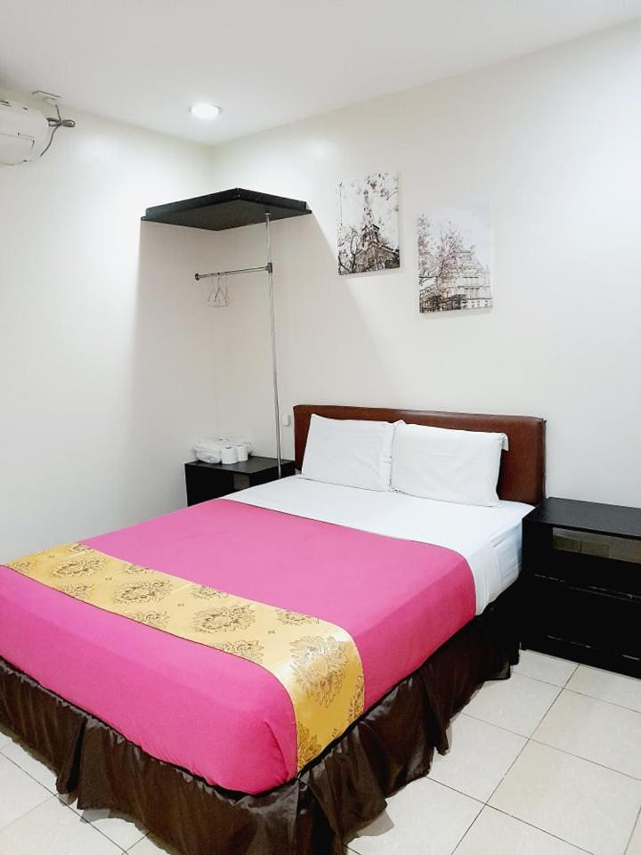 Park Avenue Residence Inn &amp; Suites 7/27