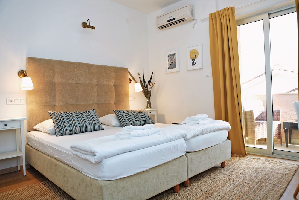 HOTEL DELFIN 13/69