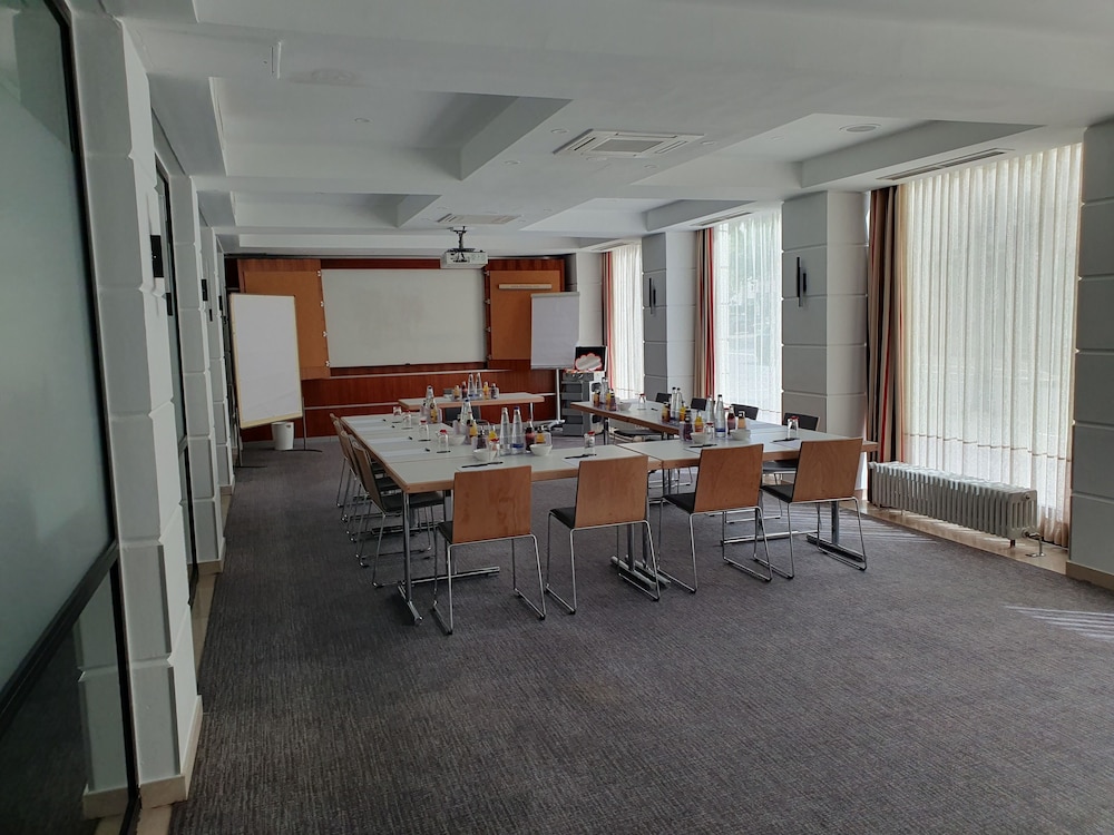 K+K Hotel Am Harras 64/70
