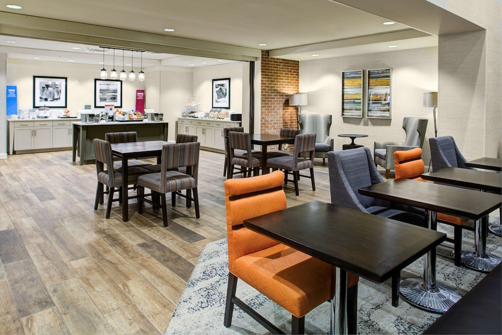 Hampton Inn Suites Pittsburg Ks 35/43