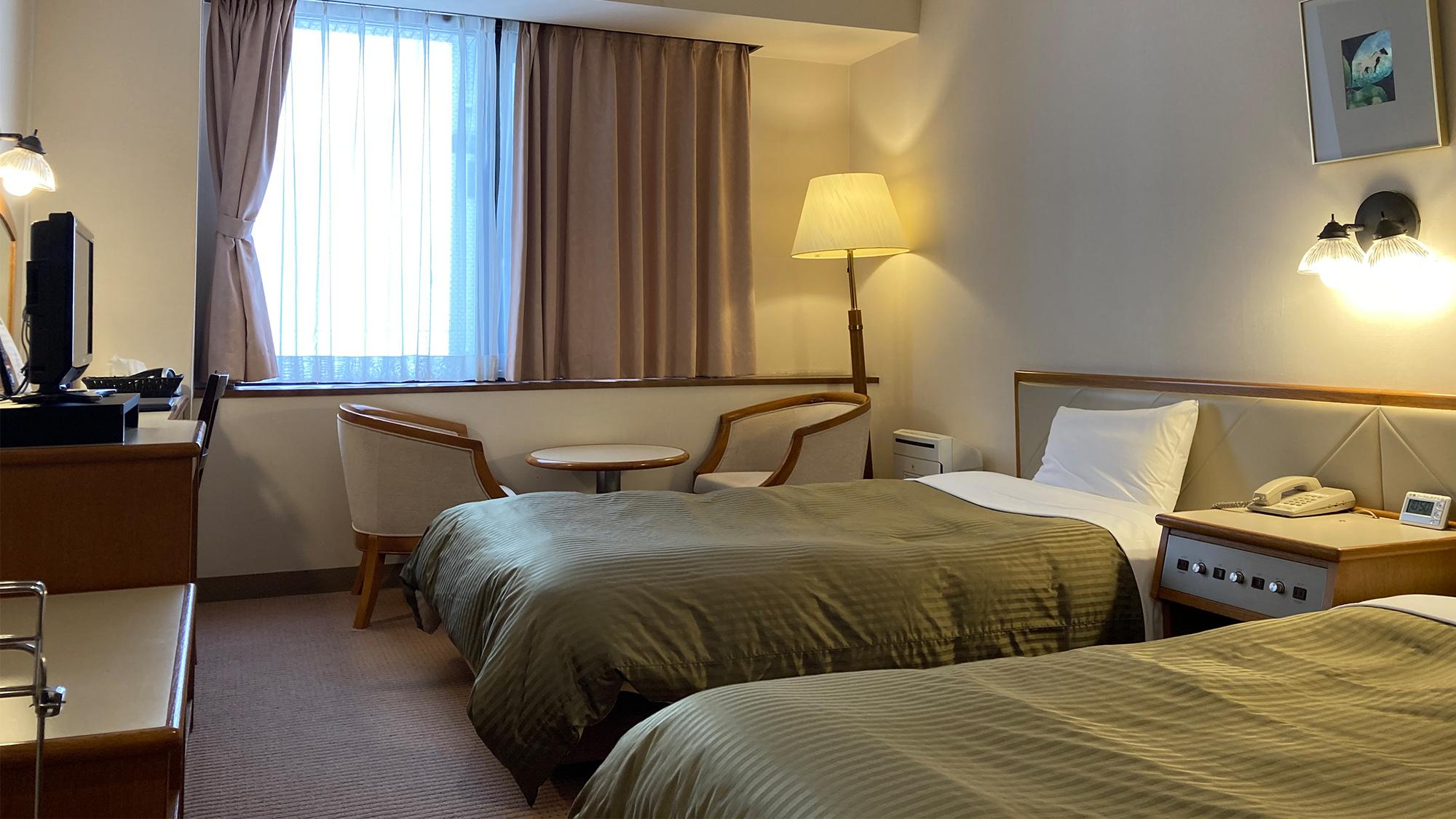 N Room, Standard, Twin Beds, Mountain Side, Mountain View, No View, Main Building