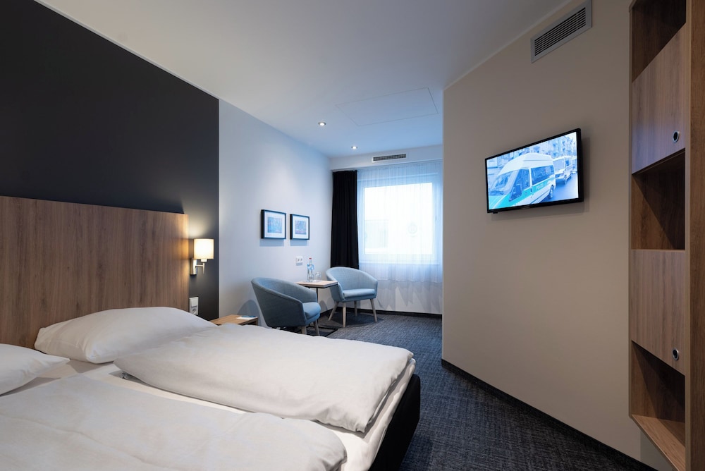 COMFORT, DOUBLE OR TWIN BED