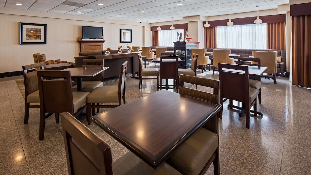 Best Western Plus Belle Meade Inn and Suites 23/30