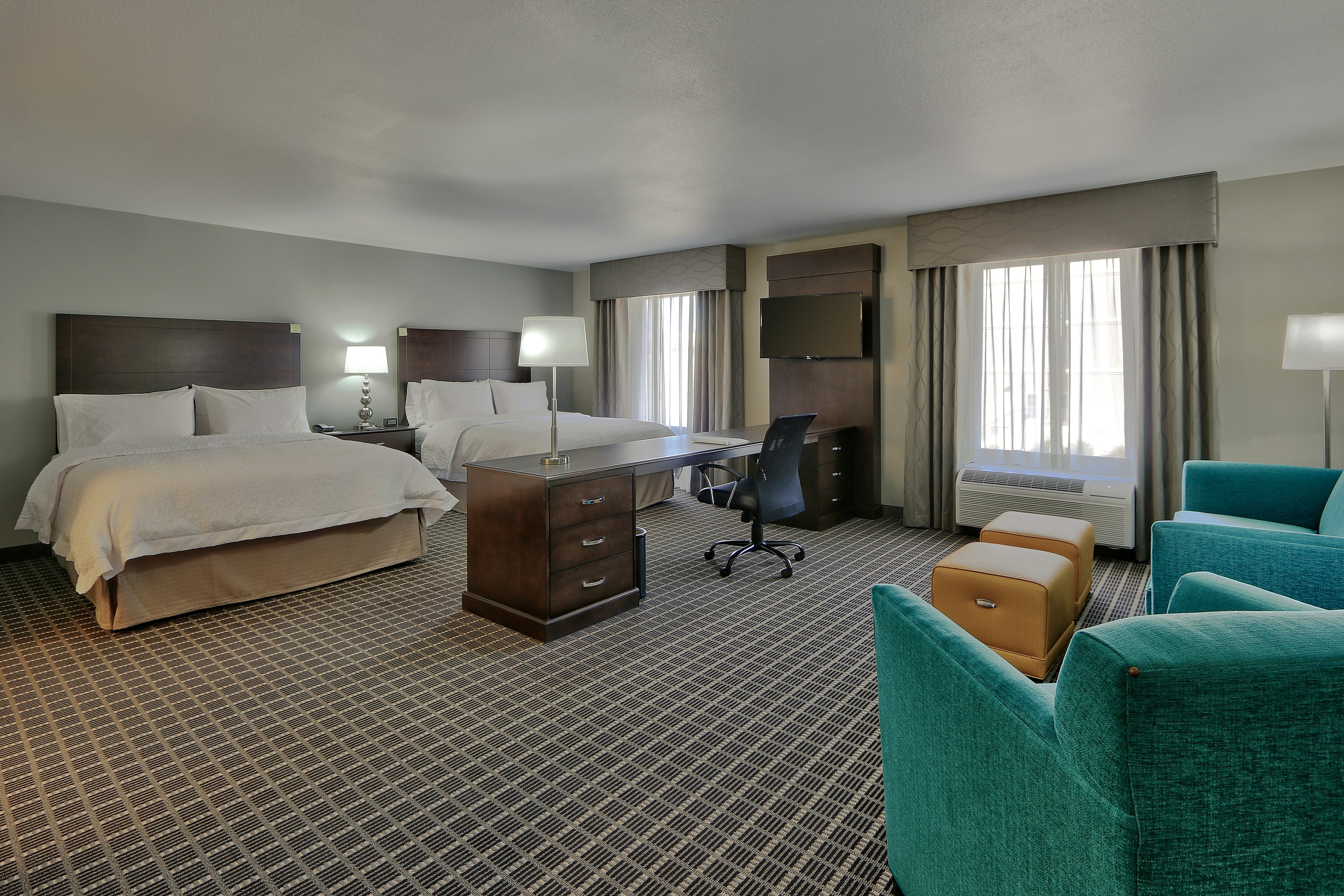 STUDIO, 2 QUEEN BEDS, ACCESSIBLE