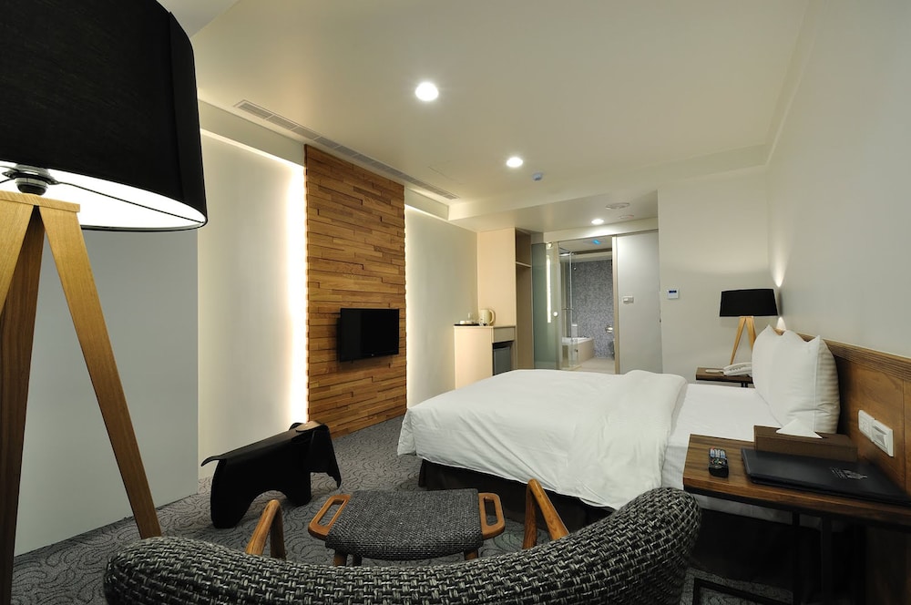 Sun Sweet Hotel 30/65