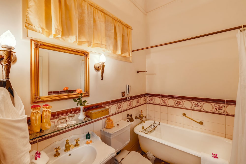 Dalat Palace Heritage Hotel 74/76