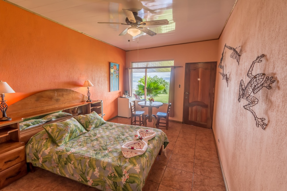 Nepenthe B&B 11/50