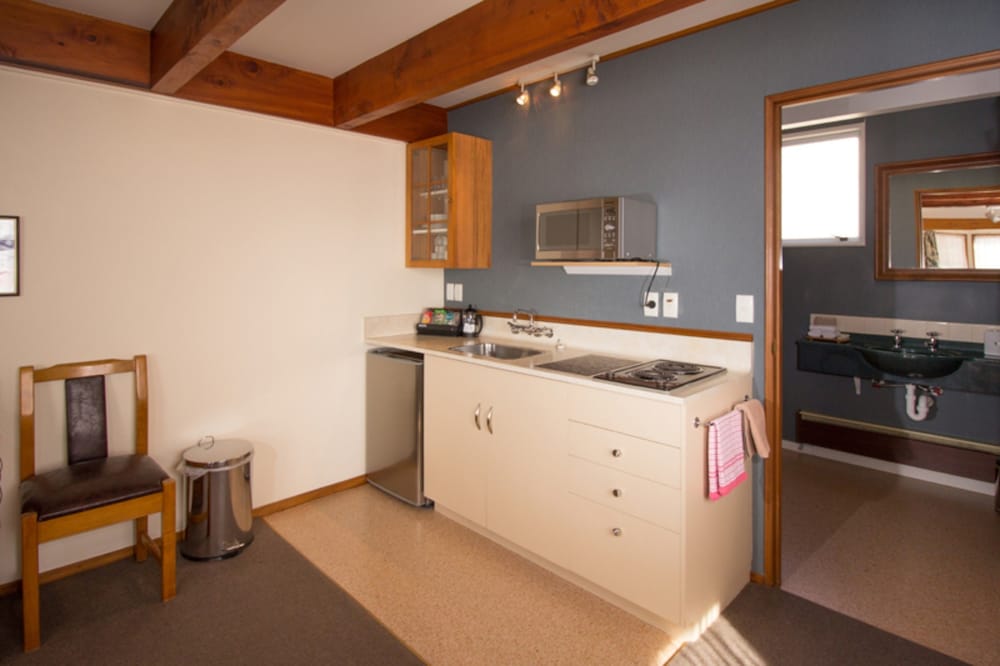 Balmoral Lodge Motel 30/59