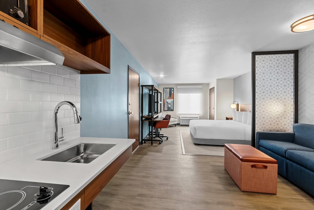 Everhome Suites Chandler Phoenix Fashion Center 26/50