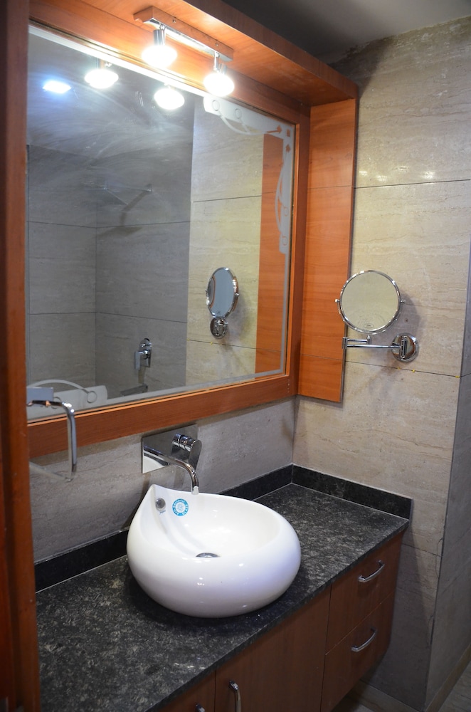 Hotel Platinum Palace 49/50
