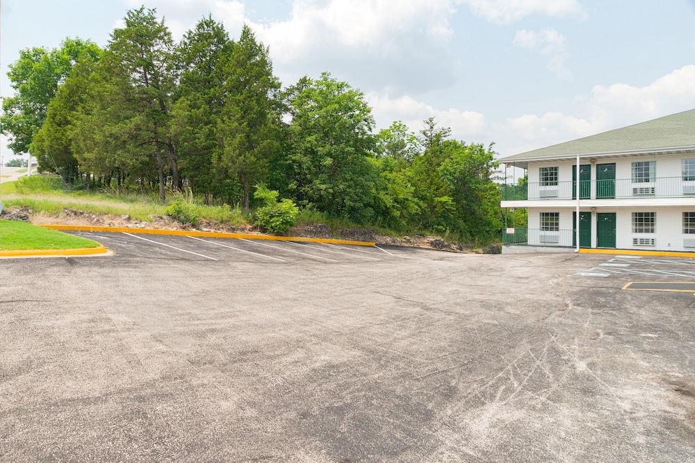 Evergreen Inn 39/50