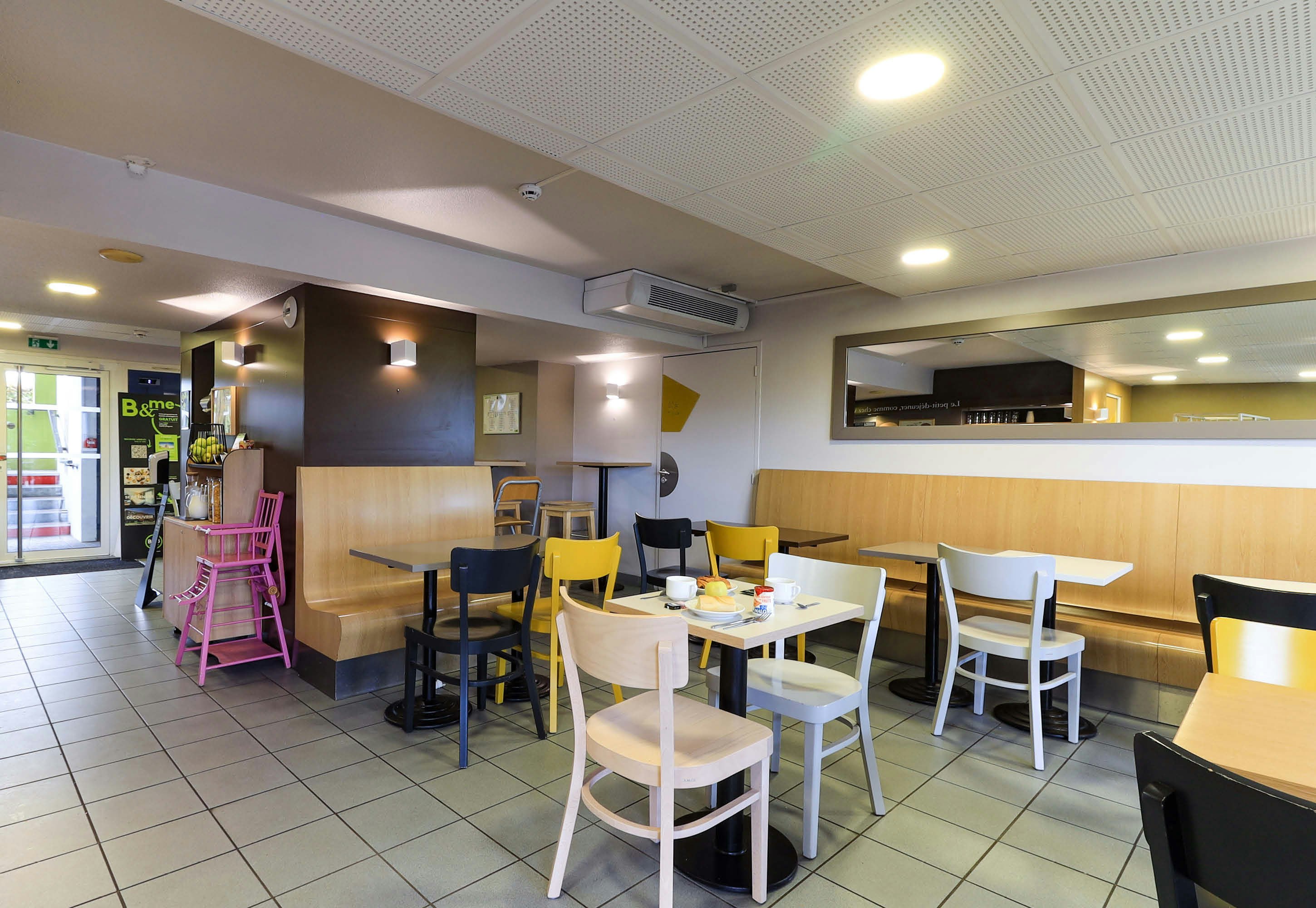 B&B Hotel Dijon Marsannay 12/17