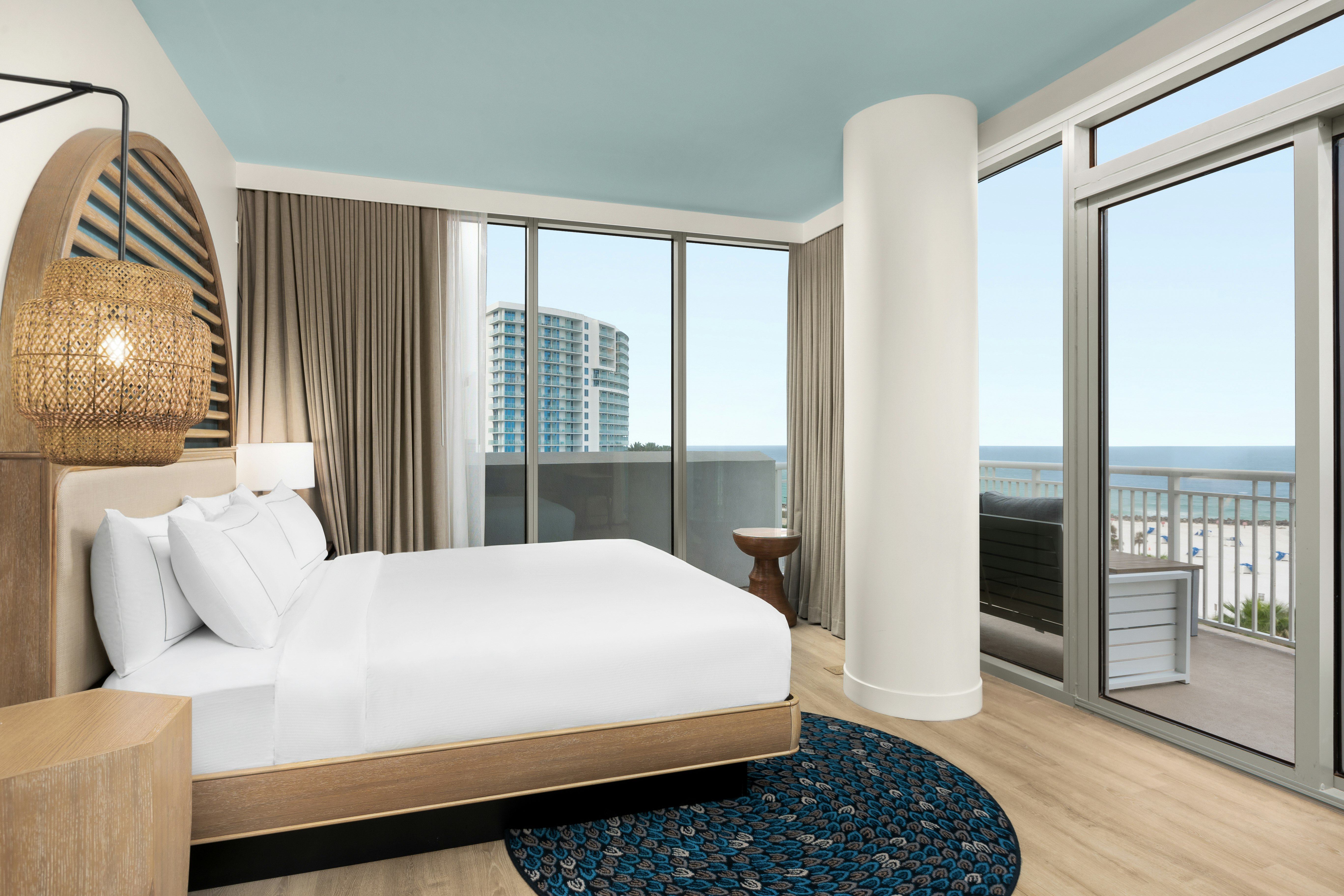 Superior, King Bed, Ocean Front, Balcony