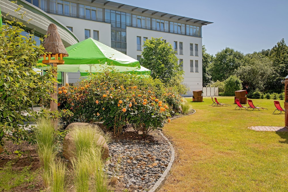 Parkhotel Ruegen 8/64
