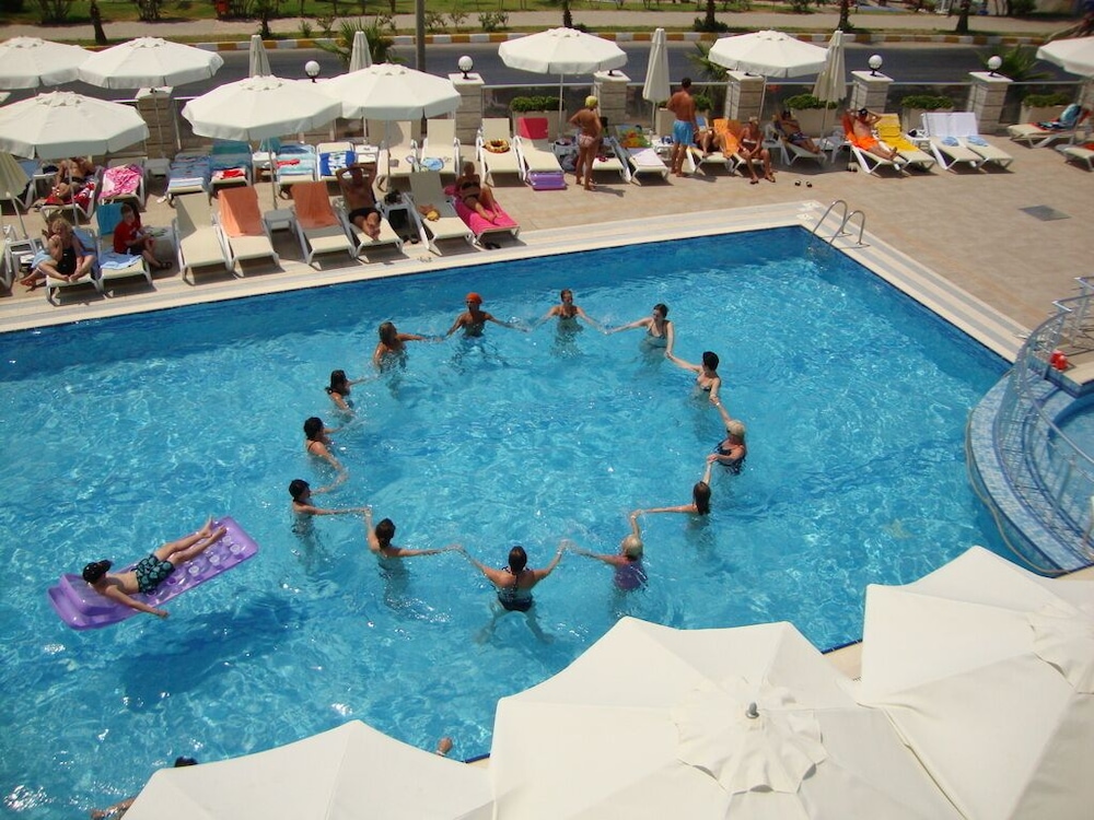 White Gold Hotel & Spa 62/67