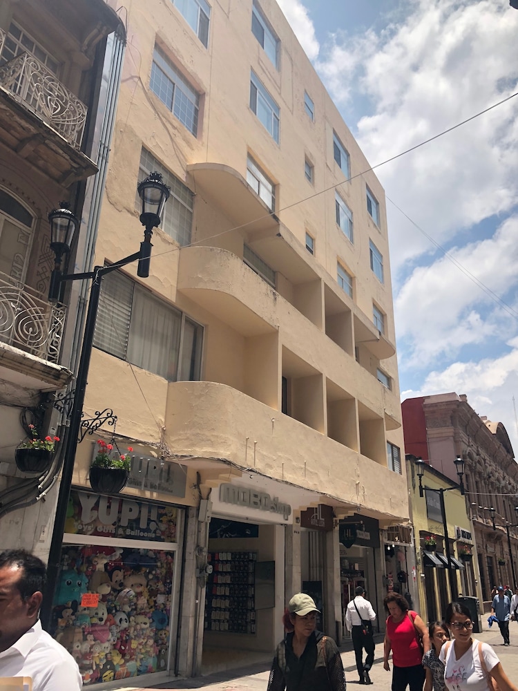 Hotel Leon 1/57