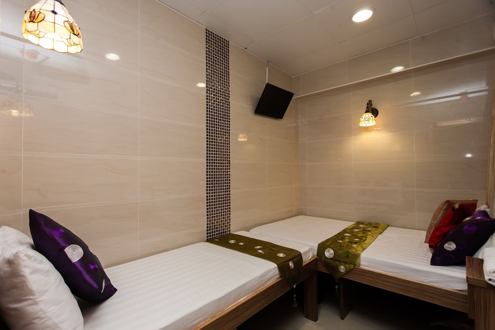 Lily Garden Guest House 24/50