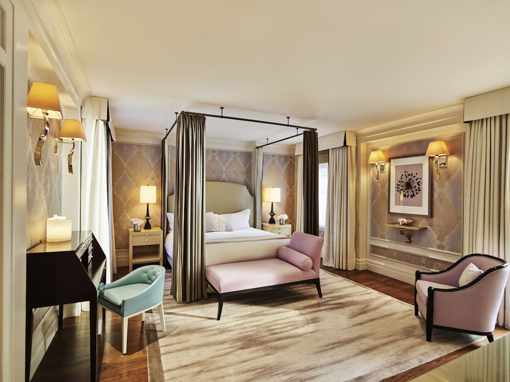 Hotel Bel Air 13/93
