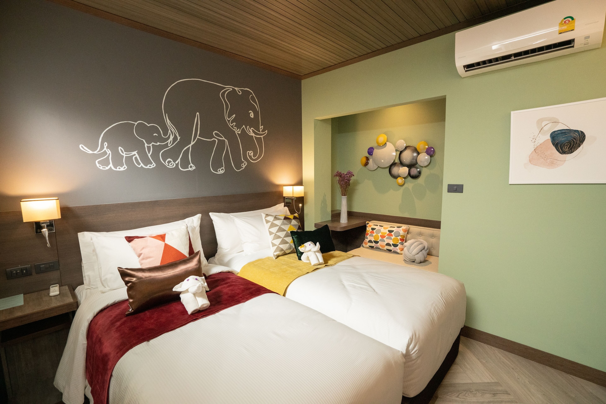 STANDARD, TWIN BEDS