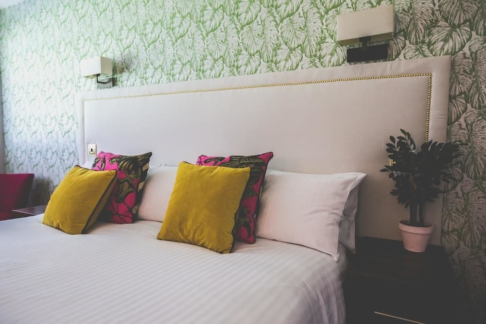 Royal George Hotel 23/50