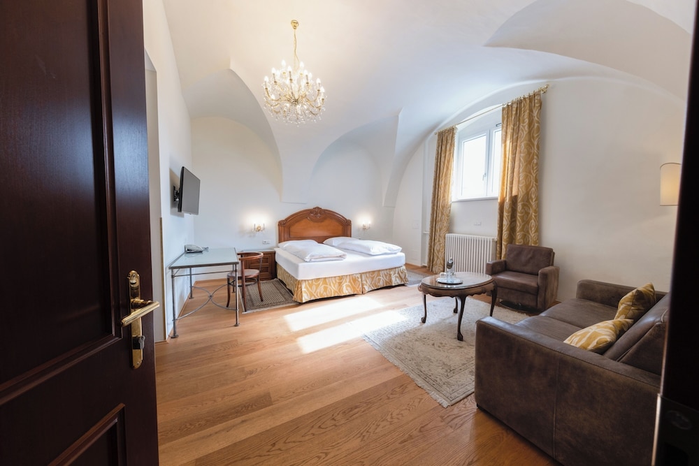Austria Classic Hotel Wolfinger 45/50