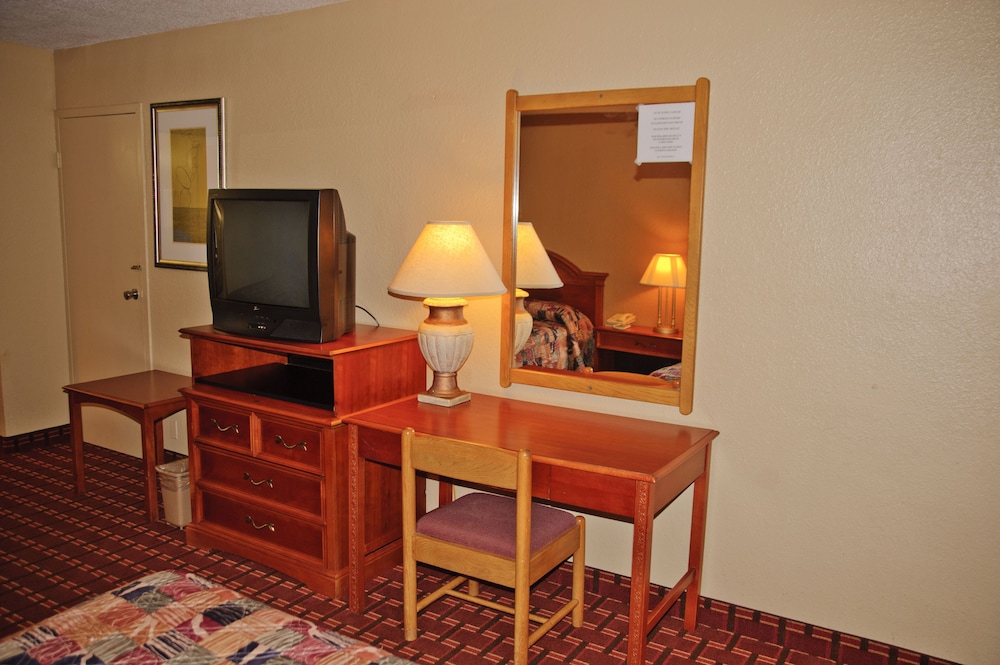 San Augustine Inn 24/33