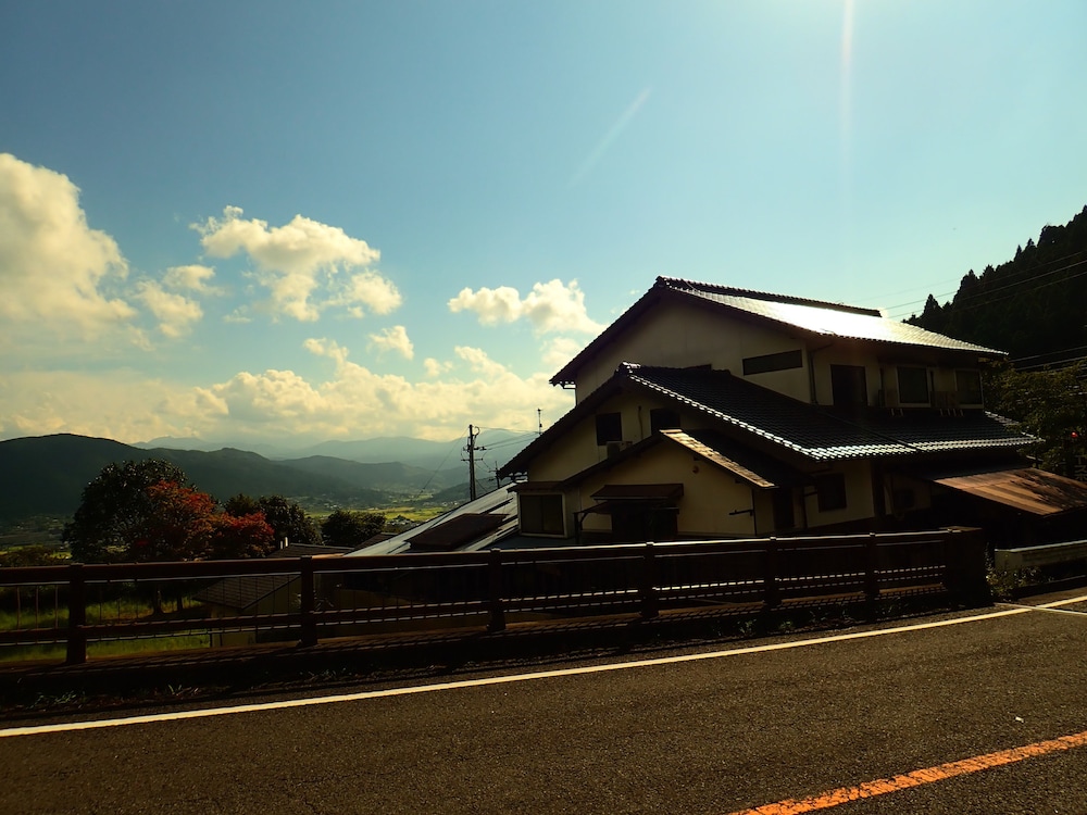 Yufuin Country Road Youth Hostel 10/56