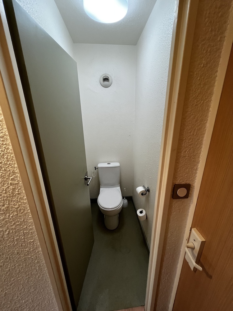 ibis budget Marseille Est Porte d'Aubagne 22/23