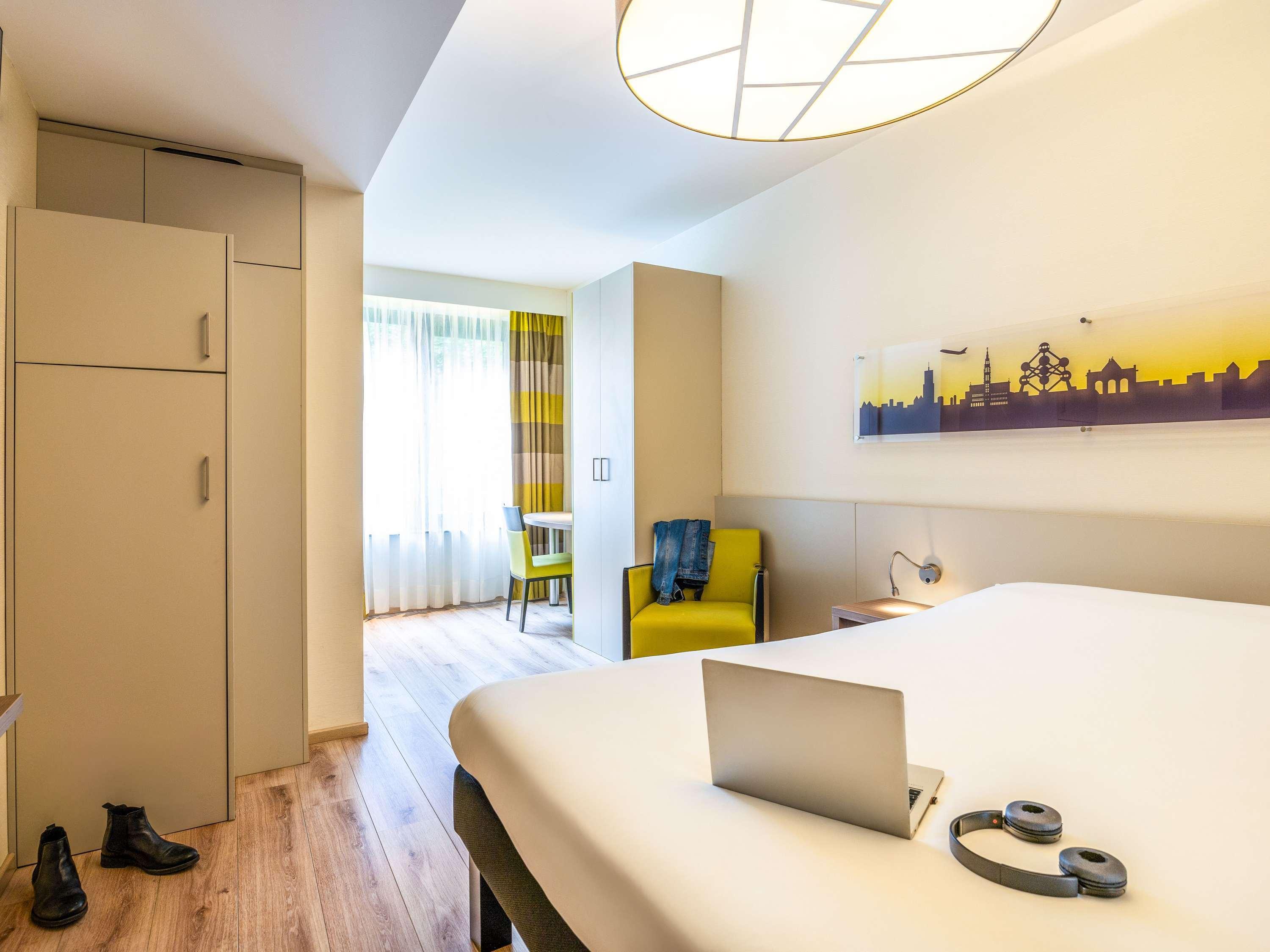 ROOM, DOUBLE BED, ACCESSIBLE