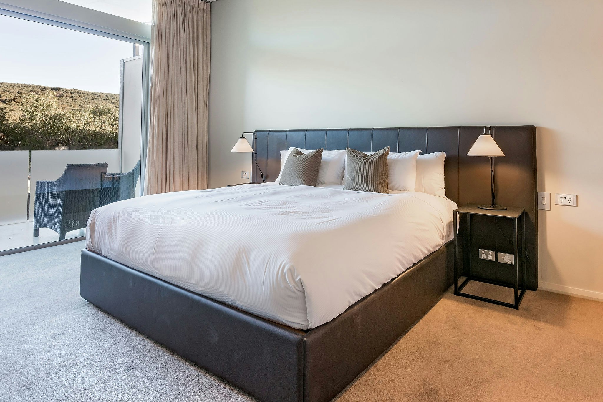 2 Bedrooms, Beach House, Premium