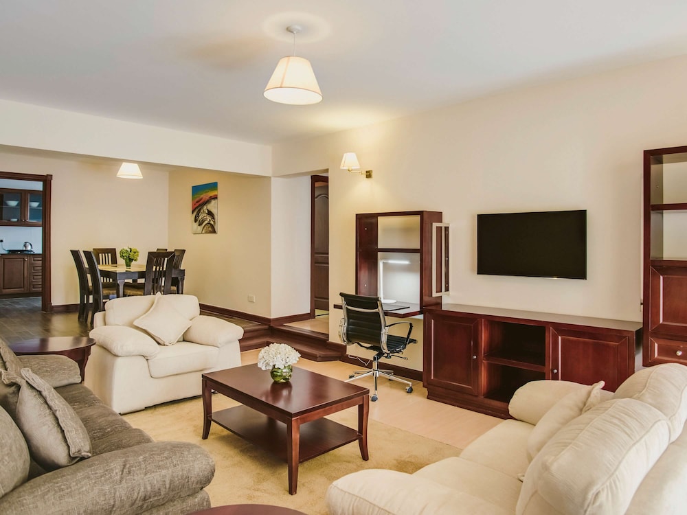 Movenpick Hotel & Residences Nairobi 41/69