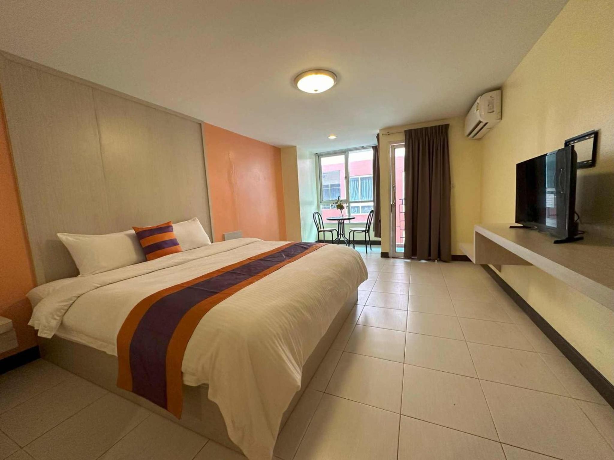 Aryan Suites Hotel 25/53