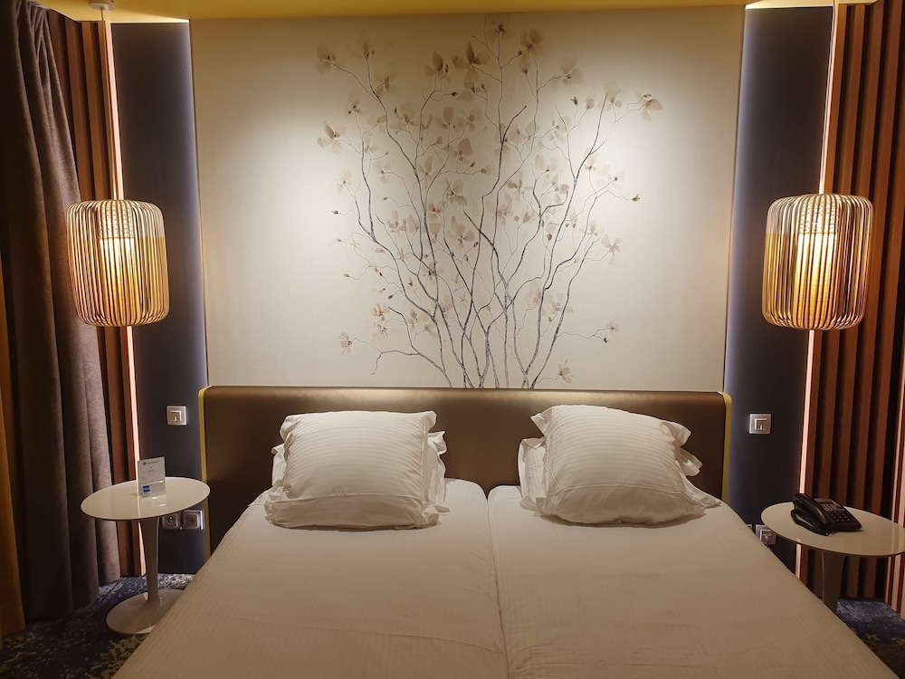 Best Western Hotel Aquakub, Aix-les-bains 25/49