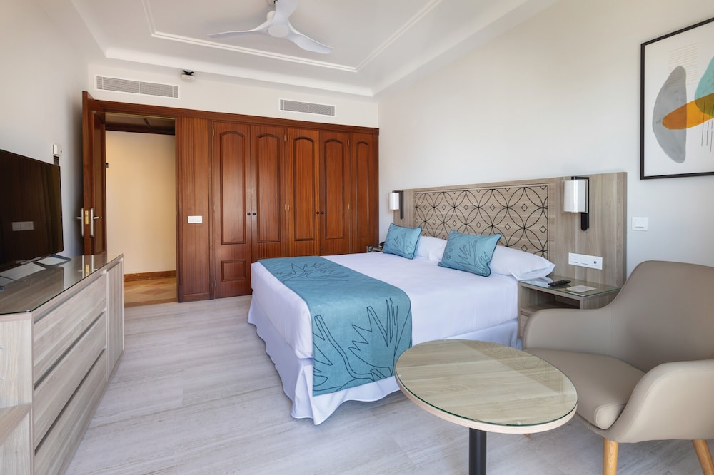 Hotel Riu Madeira 30/67