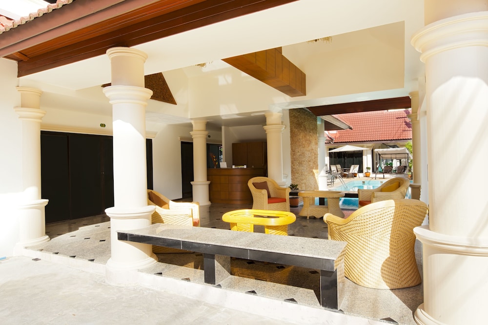 ROYAL PRINCE RESIDENCE 34/50