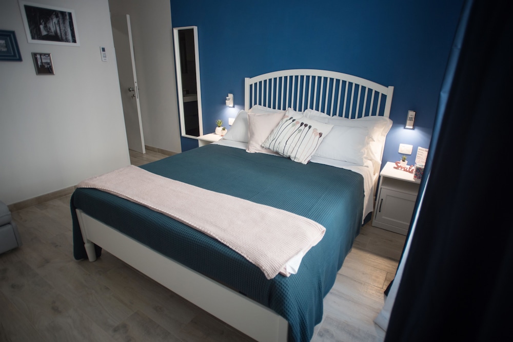 6thLand Rent Rooms La Spezia 17/50